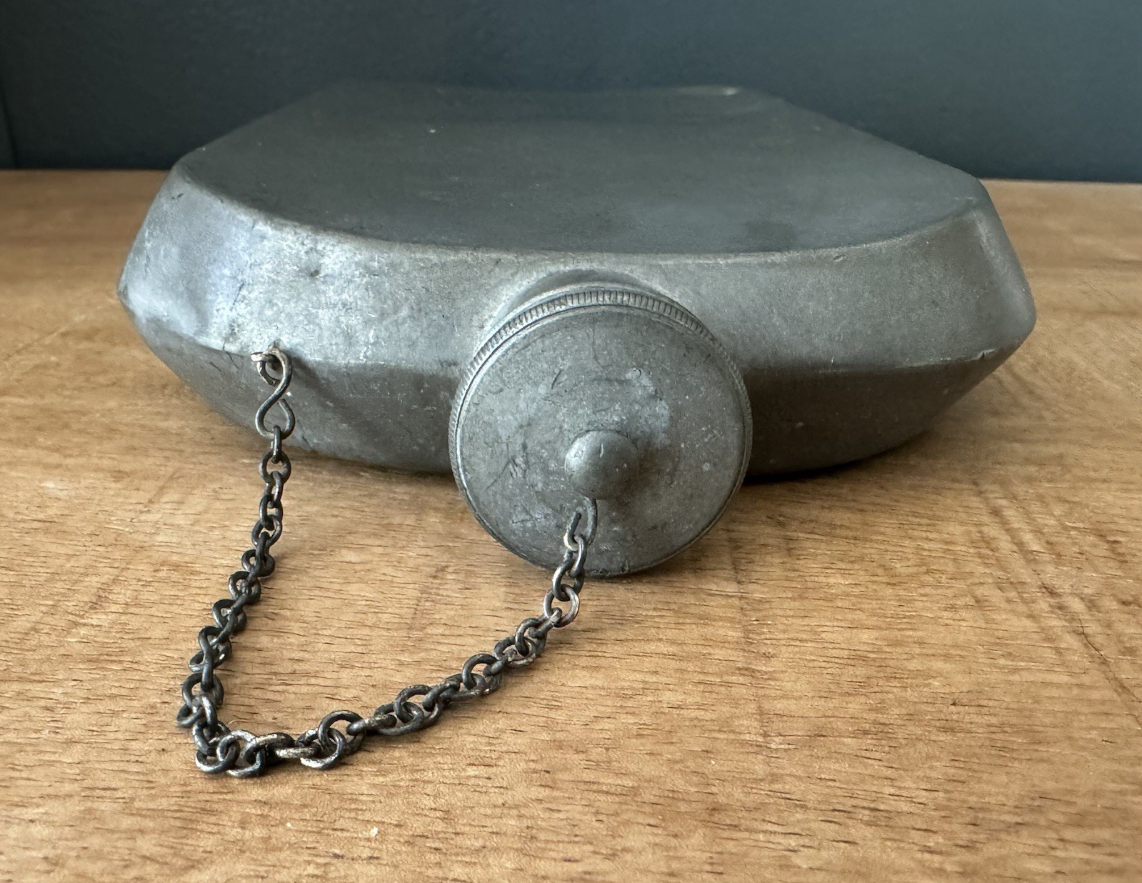 ANTIQUE PEWTER ABERCROMBIE & FITCH 24 OUNCE FLASK|CANTEEN WITH CHAIN