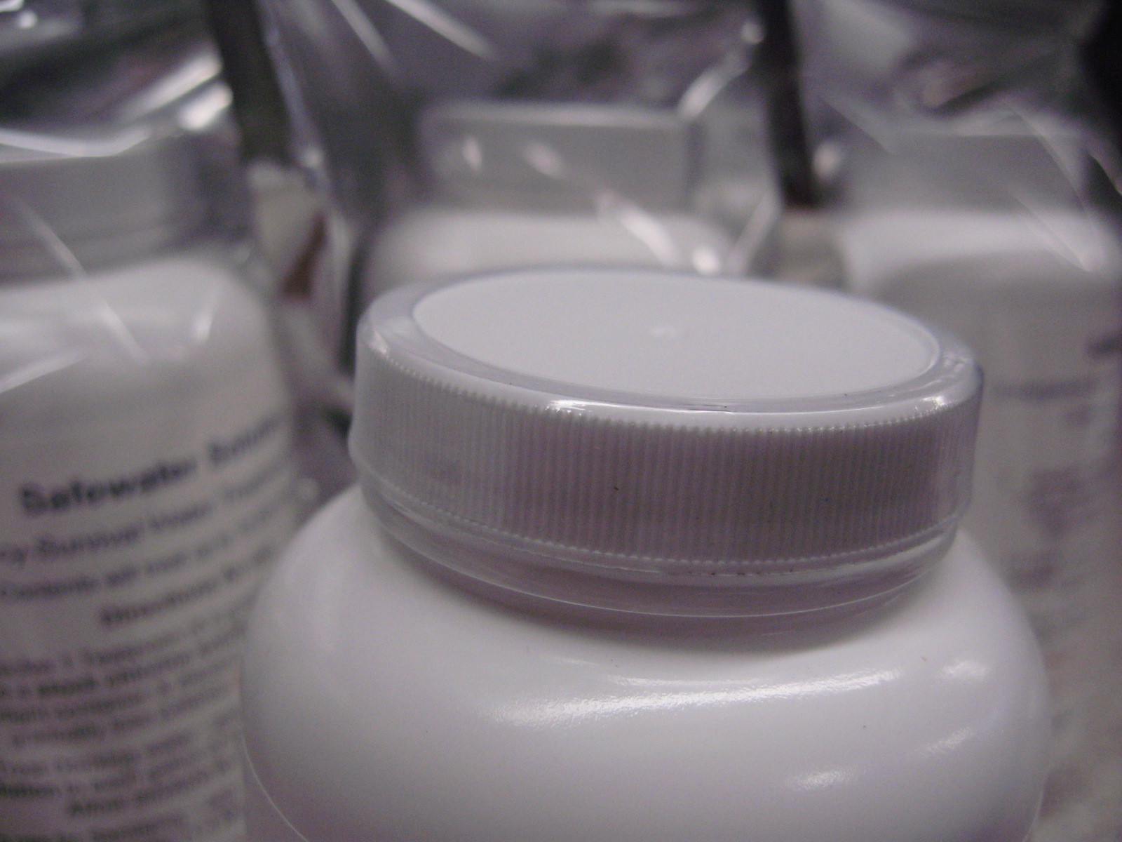 Calcium Hypochlorite-Emergency Survival Water Purifier - 1lb = 10,000 Gallons