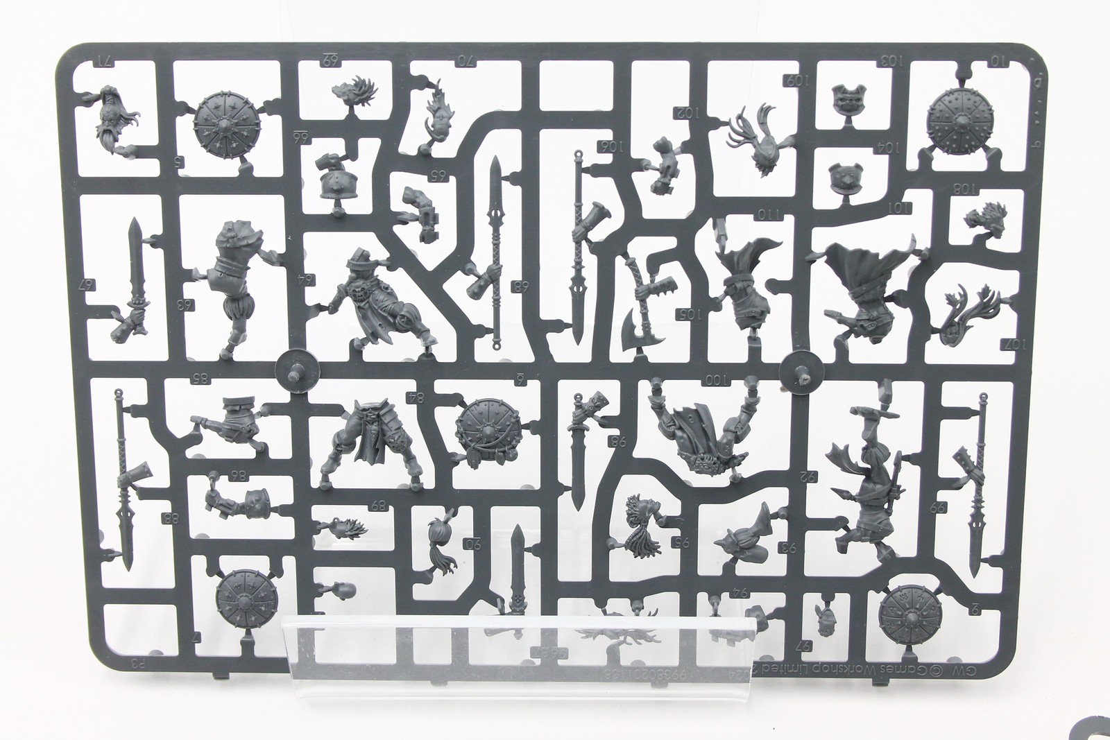 Used Warhammer AoS Slaves to Darkness: Darkoath Marauders (10, On Sprue)
