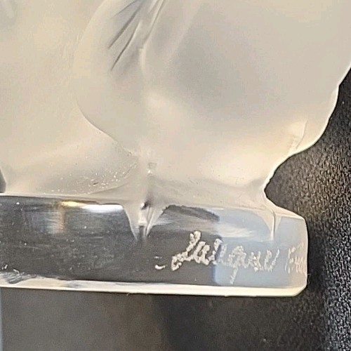 Lalique Frosted Crystal Art Glass 3" Kissing Doves Or "Colombes" Made In France