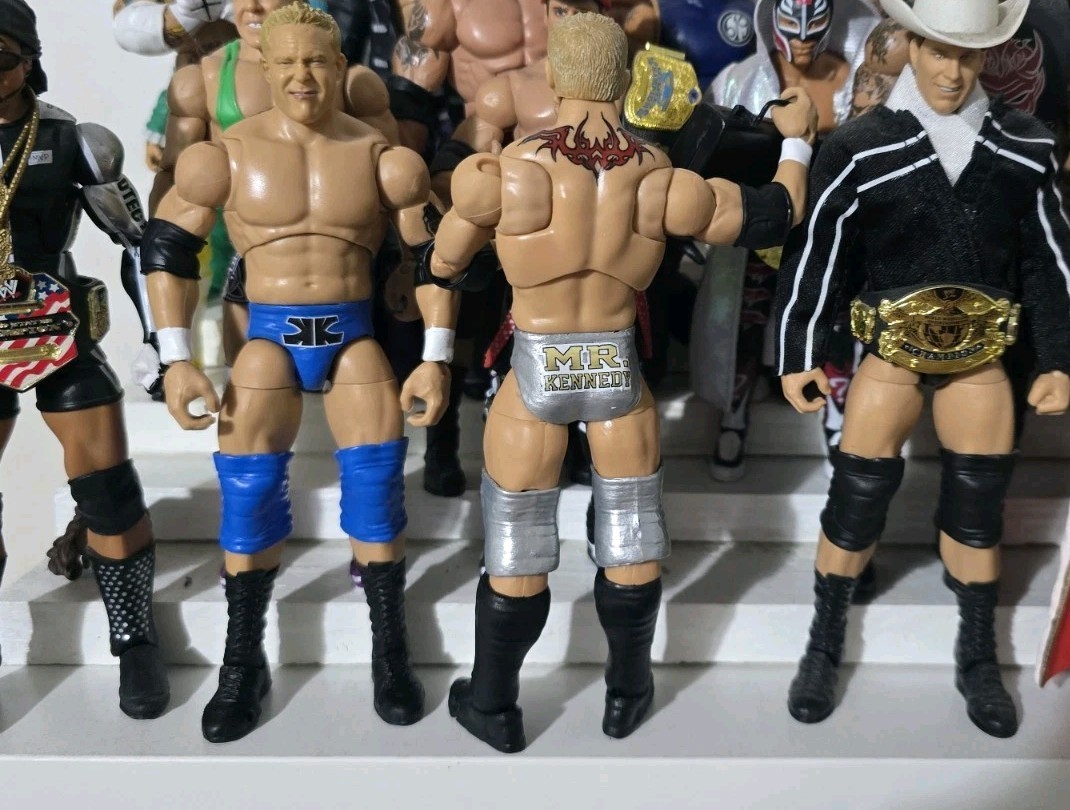 WWE Mattel Mr kennedy ultimate edition custom silver attire READ