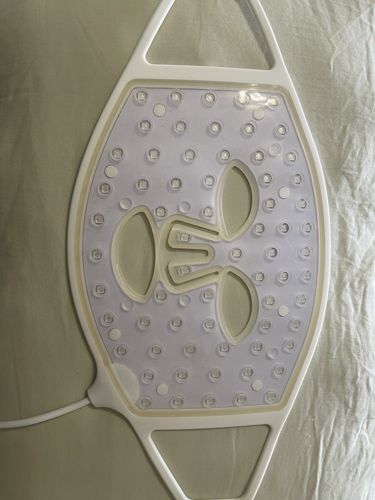 CurrentBody Skin LED Light Therapy Mask Pre-owned great working condition