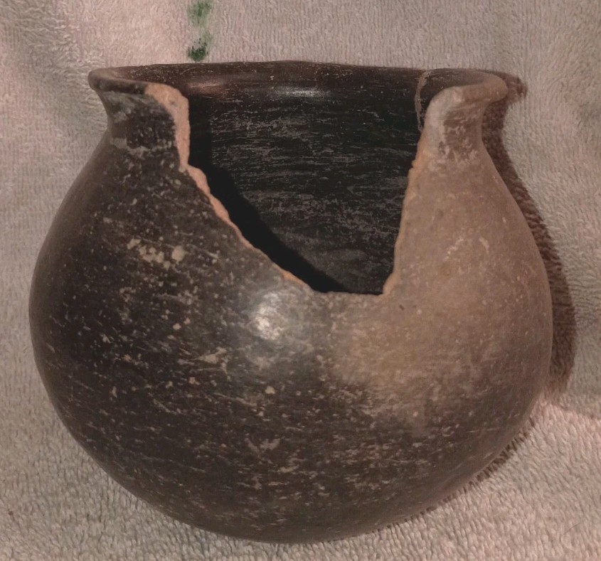 Great Antique Ancestral Pueblo Jar Pottery Bowl