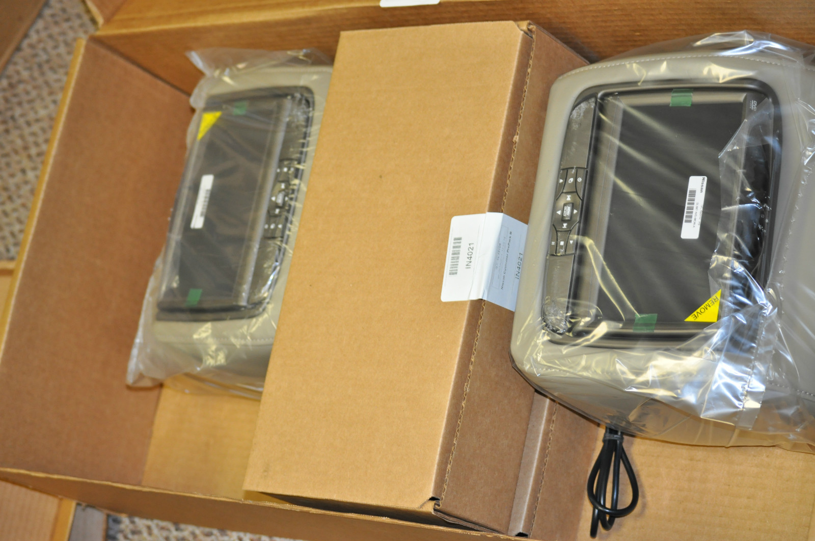 Authentic Nissan Headrest DVD Beige leather Murano 999U8-CV001 2009-2015