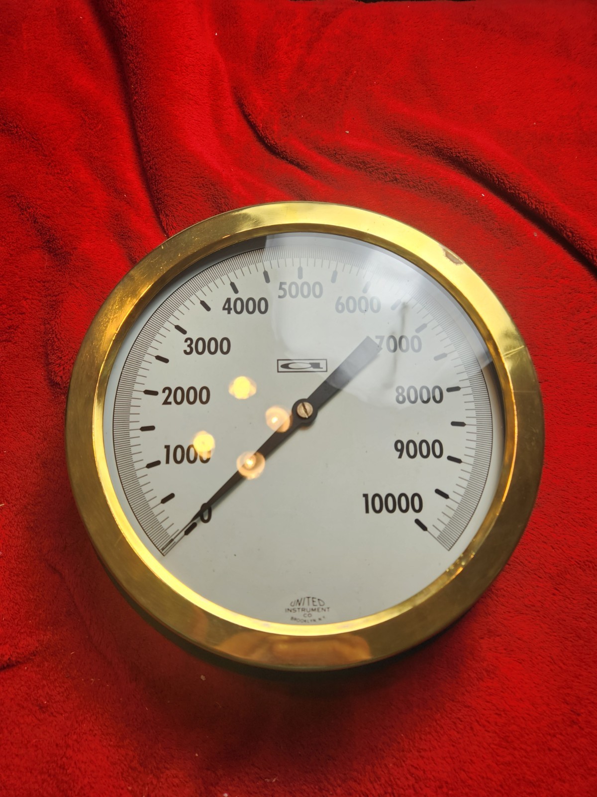 Vintage Brass & Cast Iron United 9" Instrument Pressure Gauge 10 000 psi Nice!!