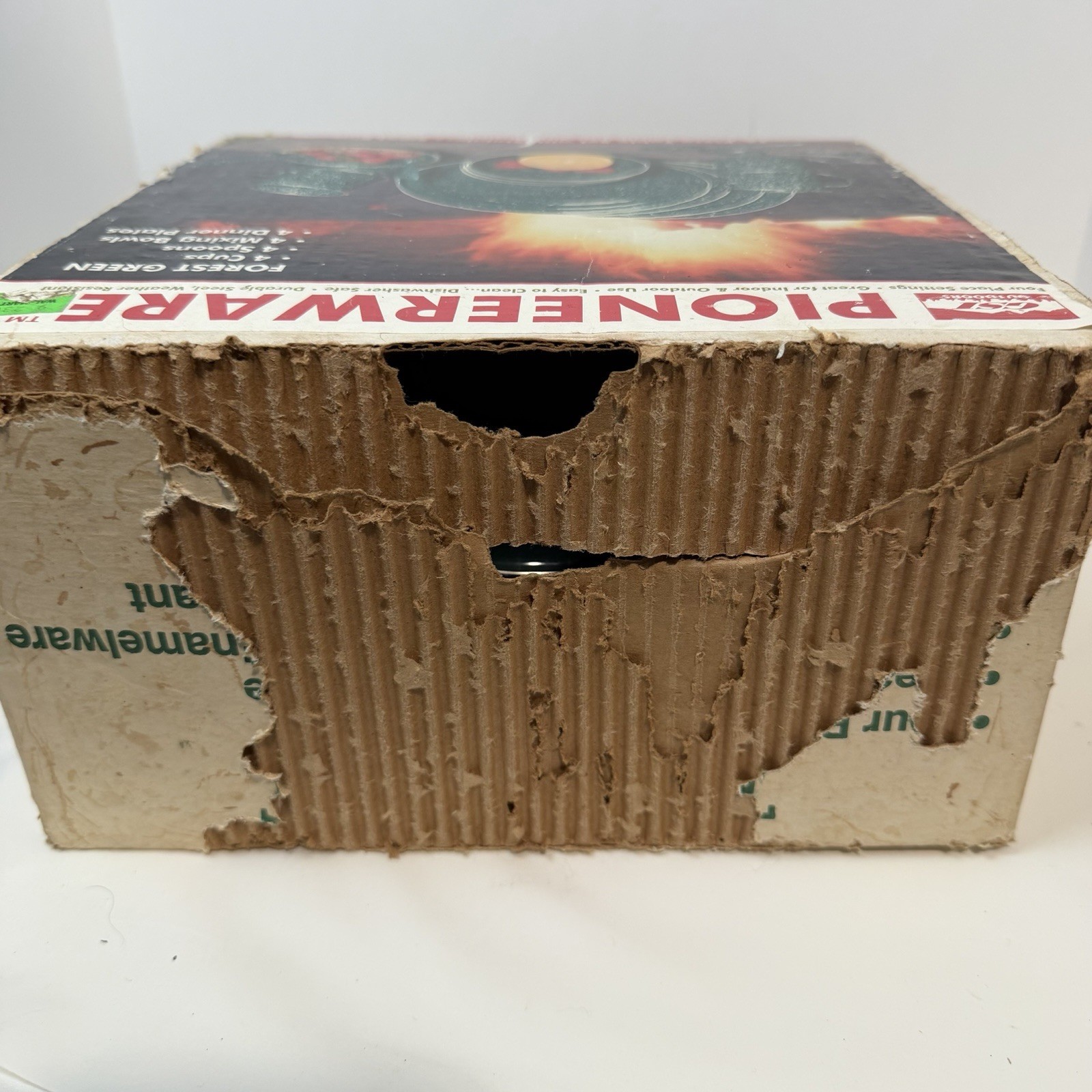 GSI Outdoors Pioneerware Enamelware Camping Dinnerware Set