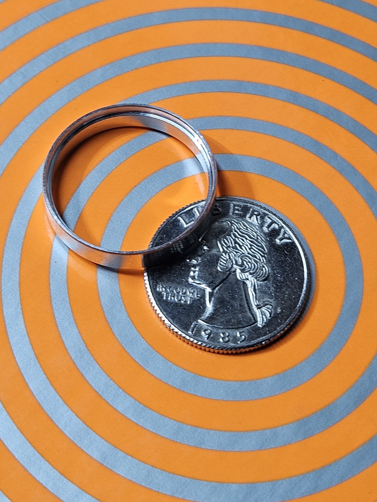 Magic Trick Spy Quarter Hallow Coin Magicians Prop T1
