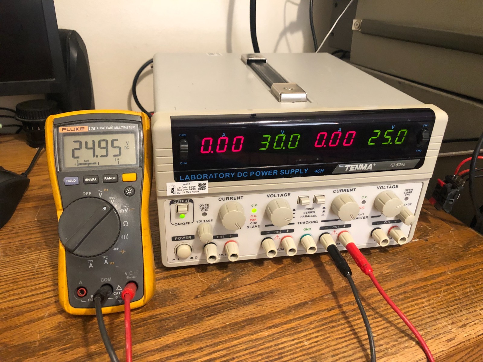 Working Tenma Quad Output Independent Linear Regulated DC Power Supply