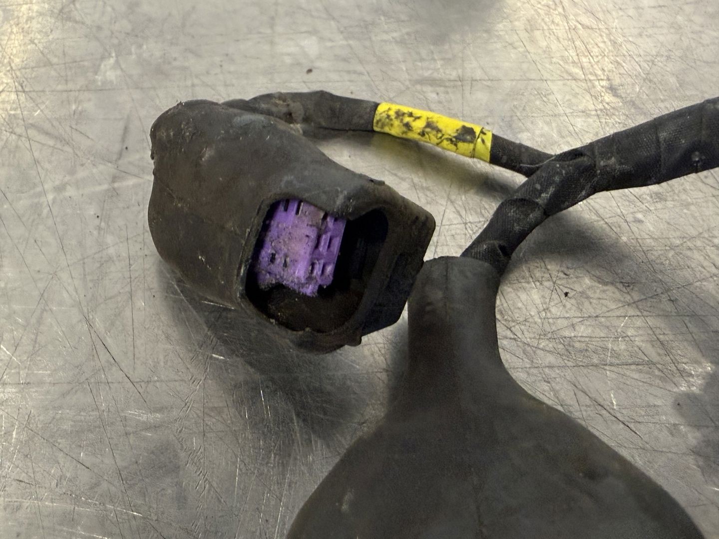 EB1457 2022 22 CAN-AM MAVERICK X3 XMR RR FRONT DIFFERENTIAL WIRING HARNESS