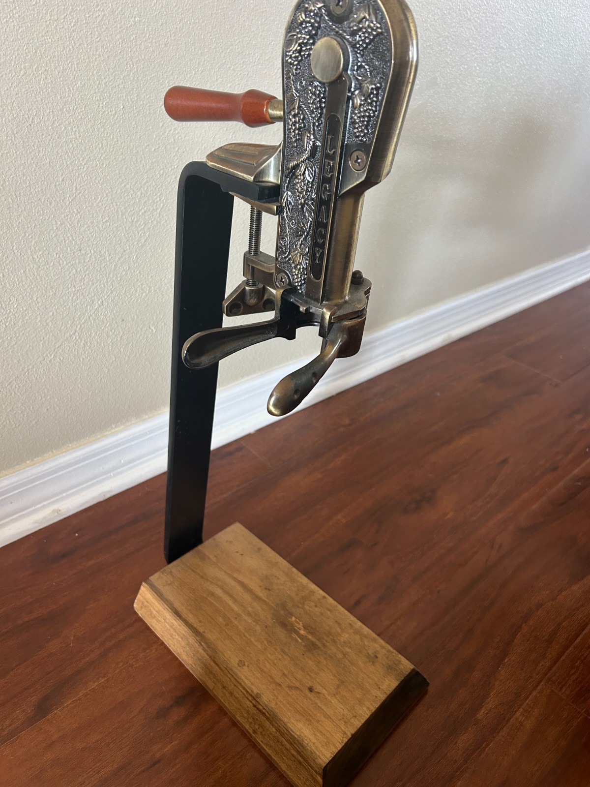 Vintage Rogar Estate Brass Table Top Wine Bottle Opener Corkscrew w/ Wood Stand