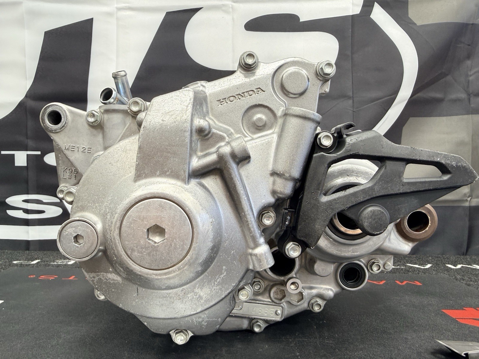 2023 HONDA CRF250R OEM ENGINE CASES LEFT/RIGHT W/COVERS COMPLETE! 11300-K95-AA0