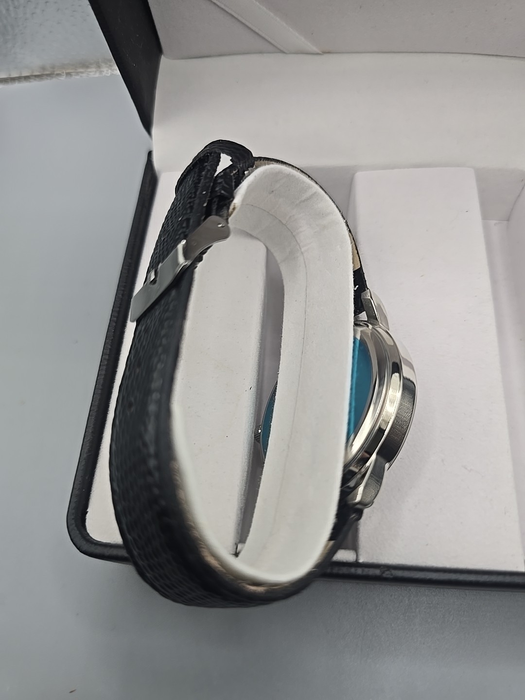 Harrah's casino resort Jon Paul his hers new watches