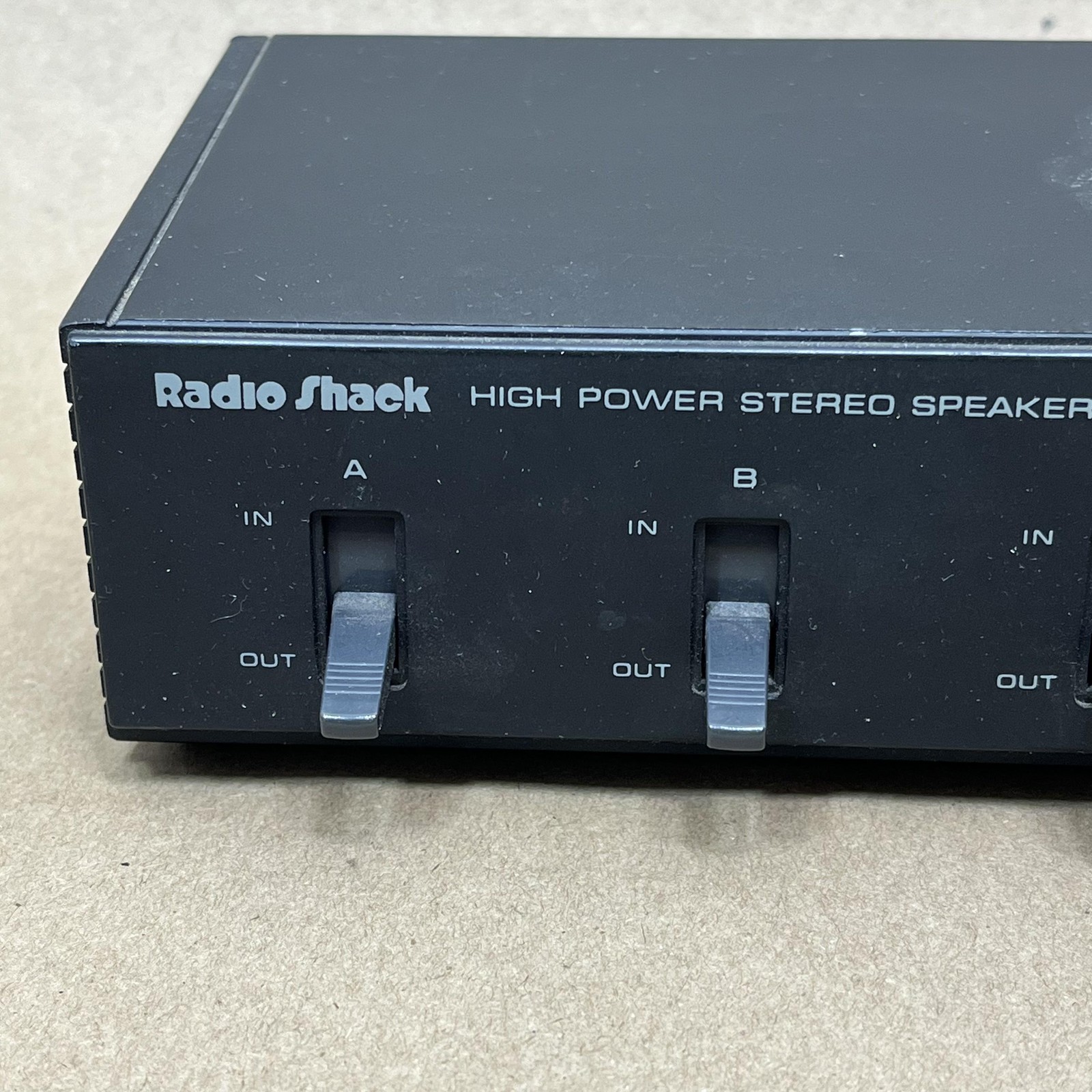 RadioShack High Power Stereo Speaker Selector 4-Way Control Center 40-136 Black