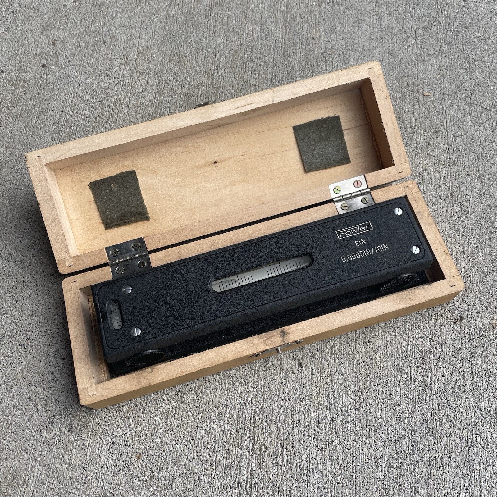 Fowler Level 8” 0.0005'' / 10'' Precision Machinist Inspection Level Bar