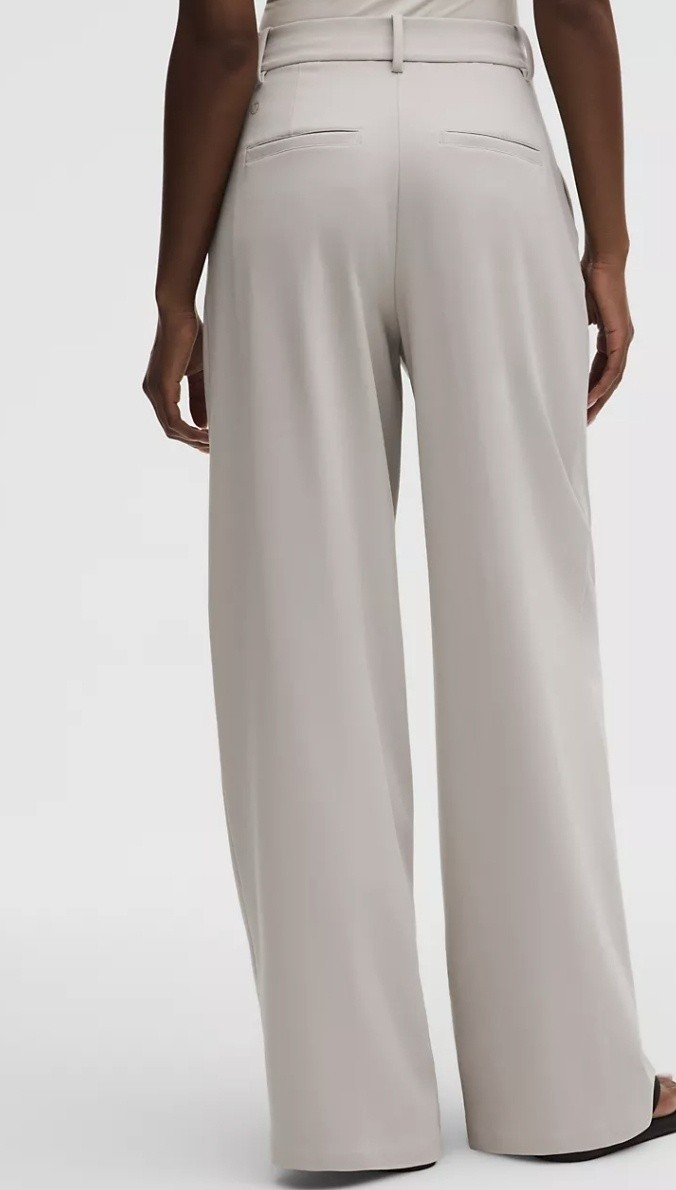 Lululemon Daydrift High-Rise Wide-Leg Trouser Short Size XS Downtown Tan 29.5"