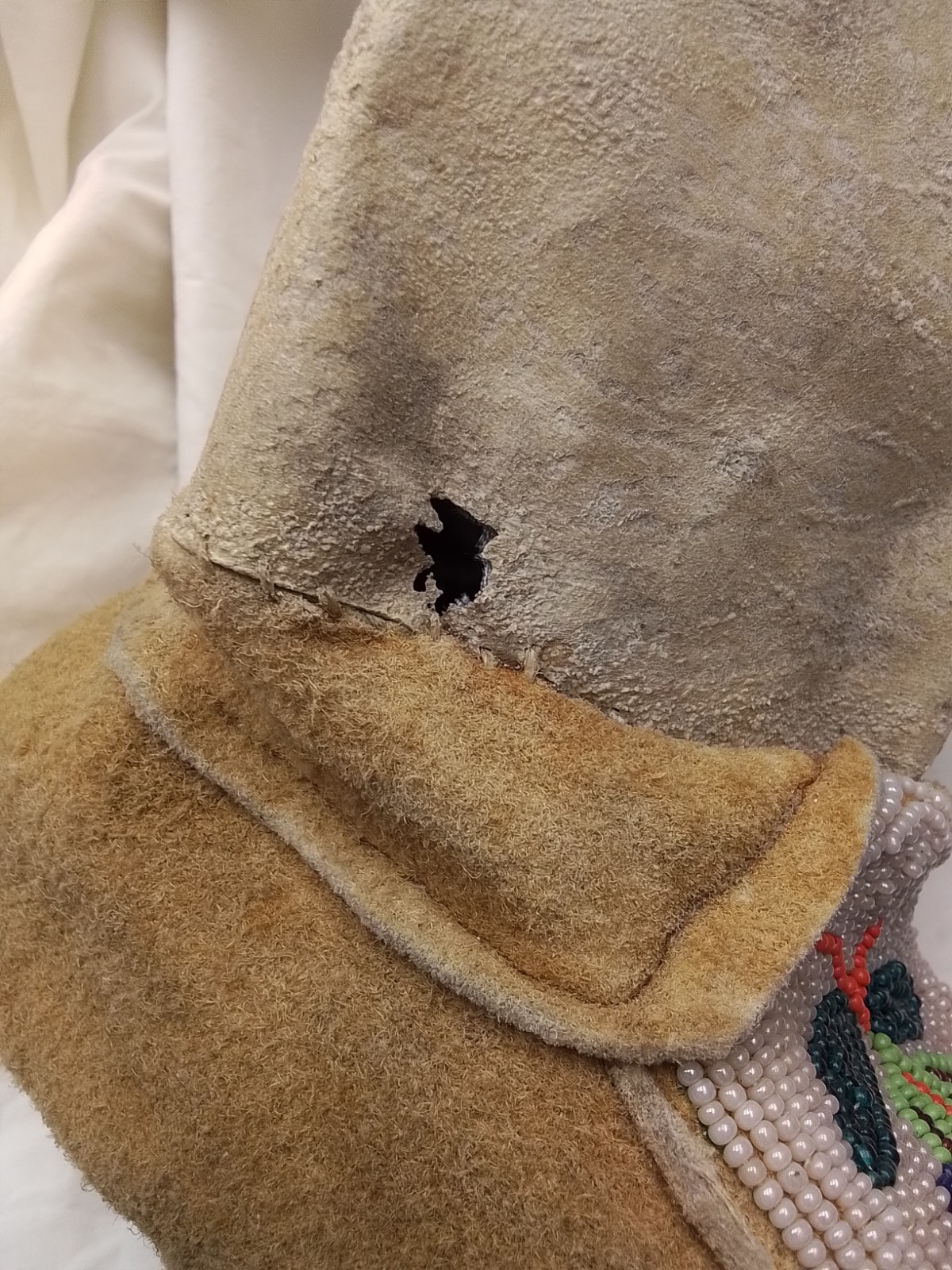 First Peoples Native American High Top Beaded Moccasins Cree Or Ojibwe?