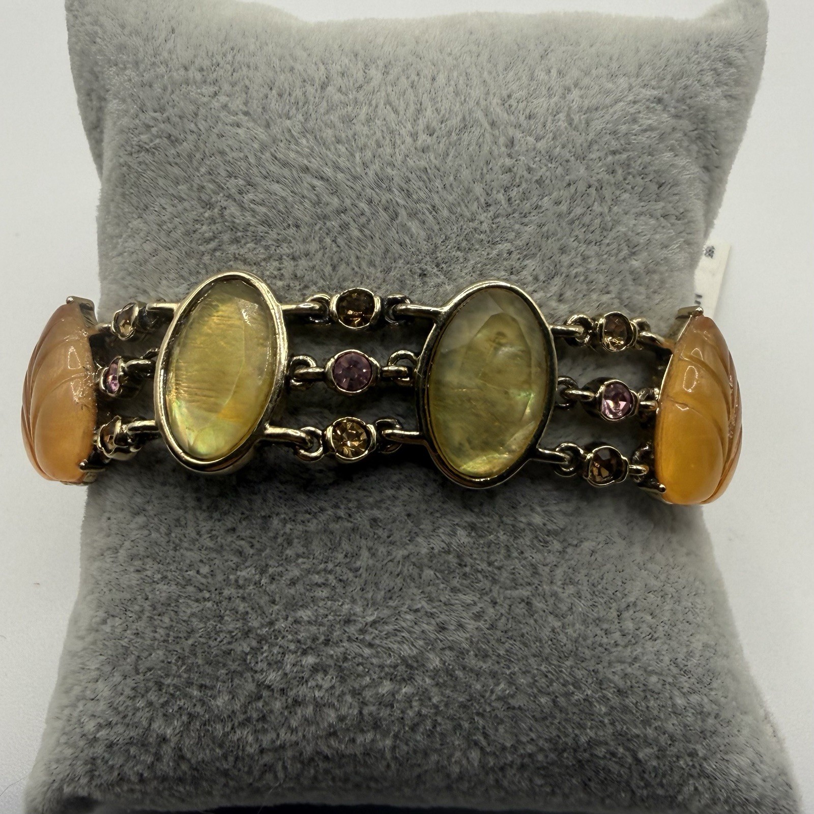 Vintage Trifari Bracelet Rhinestones Carved Acrylic Leaf Cabochons Gold Tone 7”