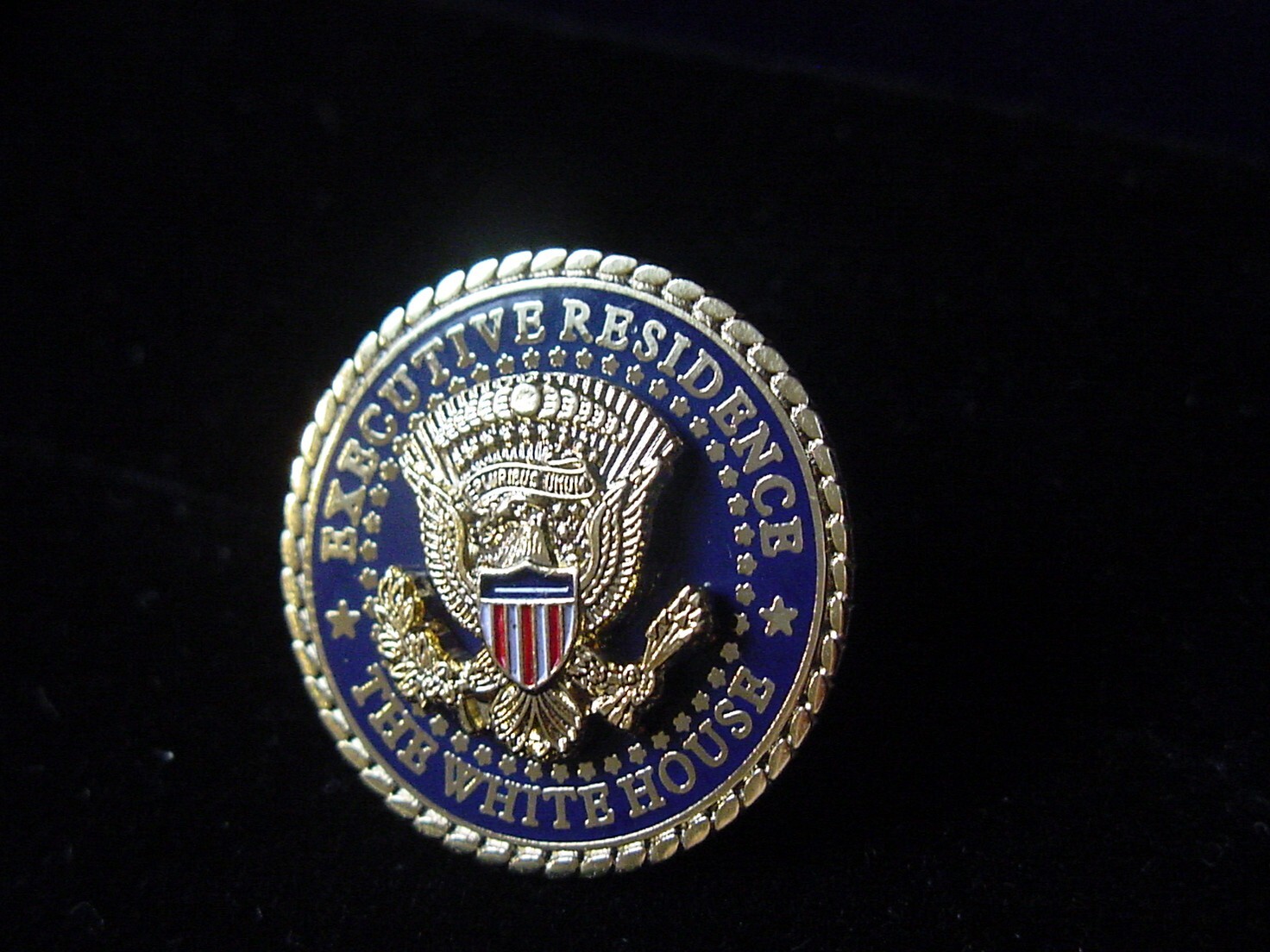 Presidential Official Issued White House Executive Residence Lapel Pin