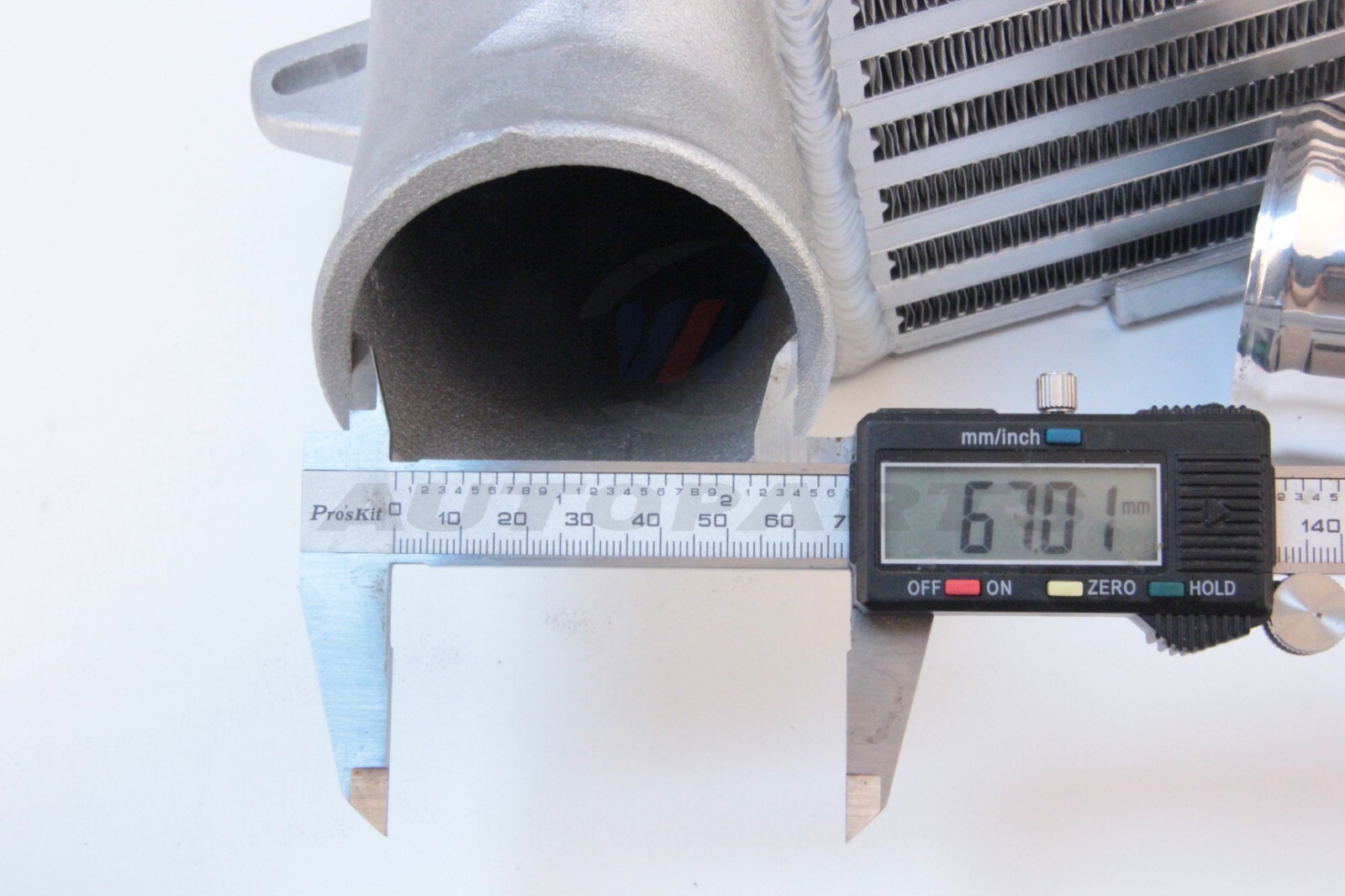 FMIC 7.5"STEPPED RACE INTERCOOLER FOR 07-13 BMW E82 E88 E90 E91 E92 N54 N55