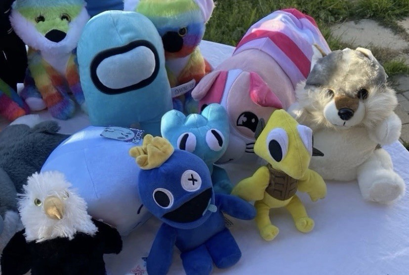 Peeps CALPLUSH Bum Bumz Animoodles Among Us Mixed Lot Plush Small Medium