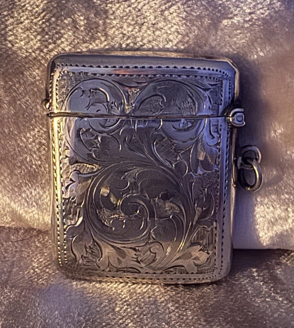 SUPERB ANTIQUE EDWARDIAN SOLID STERLING SILVER SEVEN FINGER VESTA CASE C.1910