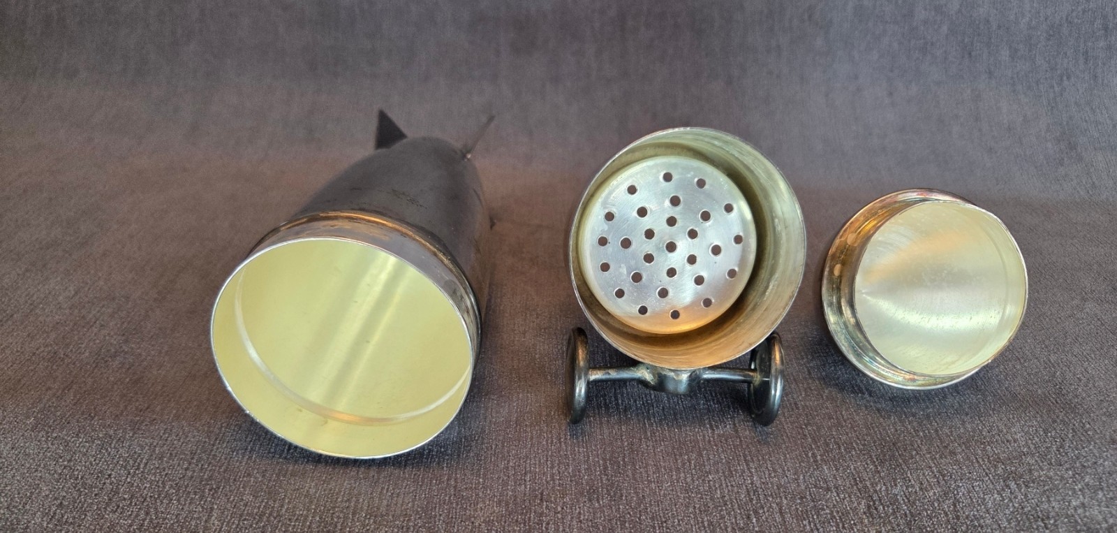 Vintage Silver-Plated Art Deco Style Zeppelin Cocktail Shaker