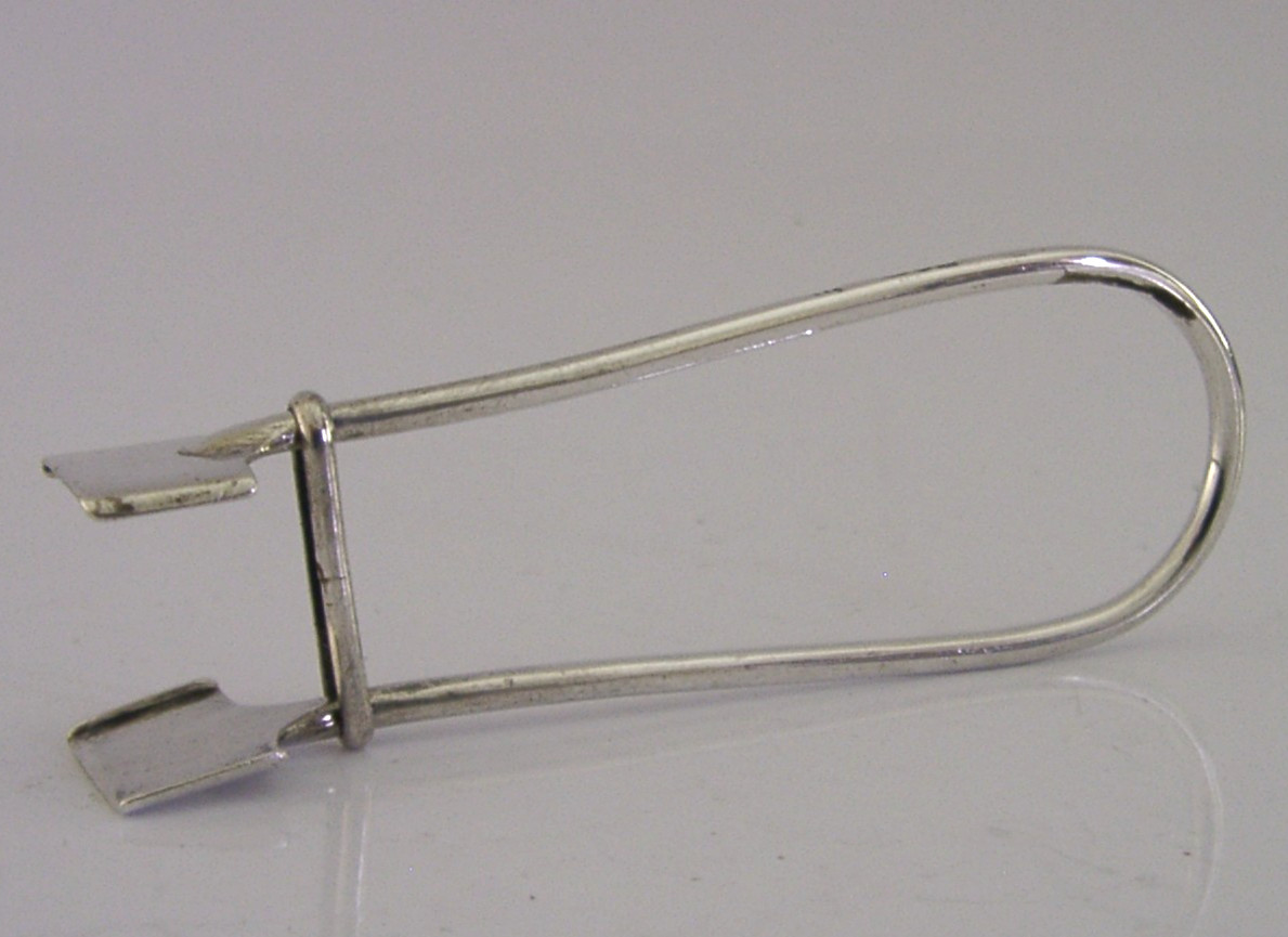 UNUSUAL STERLING SILVER SEALING WAX HOLDING TONGS 1900 ANTIQUE DESK ITEM