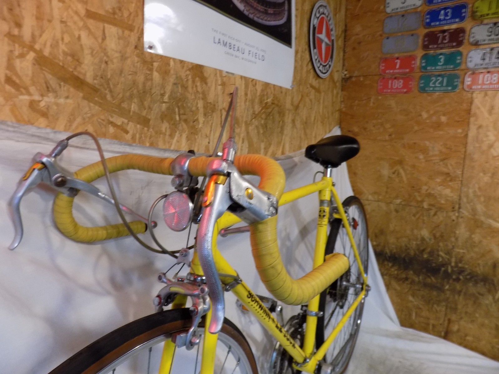 1974 SCHWINN LE TOUR MENS 10-SPEED ROAD BIKE SUPER SPORT VOYAGEUR 12 VINTAGE 74