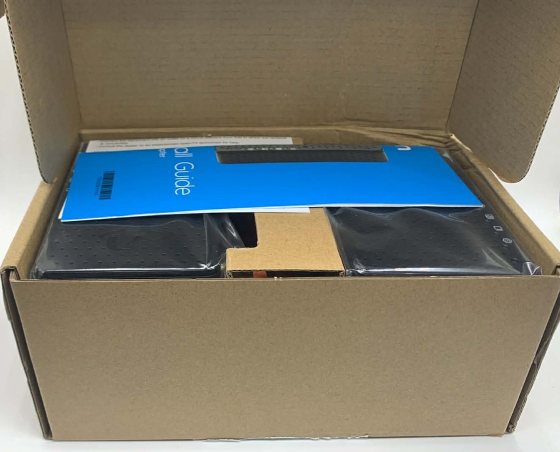 Hitron MoCA 2.5 Adapter for Ethernet Over Coax - Model # HTEM5-M21