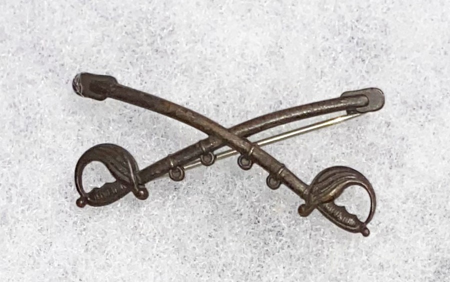 WWI Cavalry Officer Collar Device