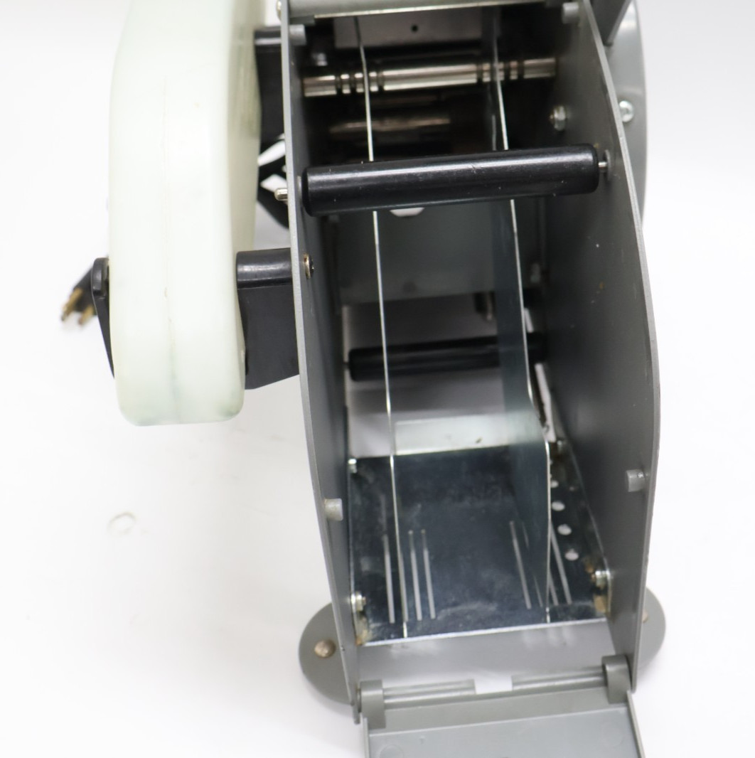 Better Pack 333Plus Manual Kraft Gummed Tape Dispenser Sealing