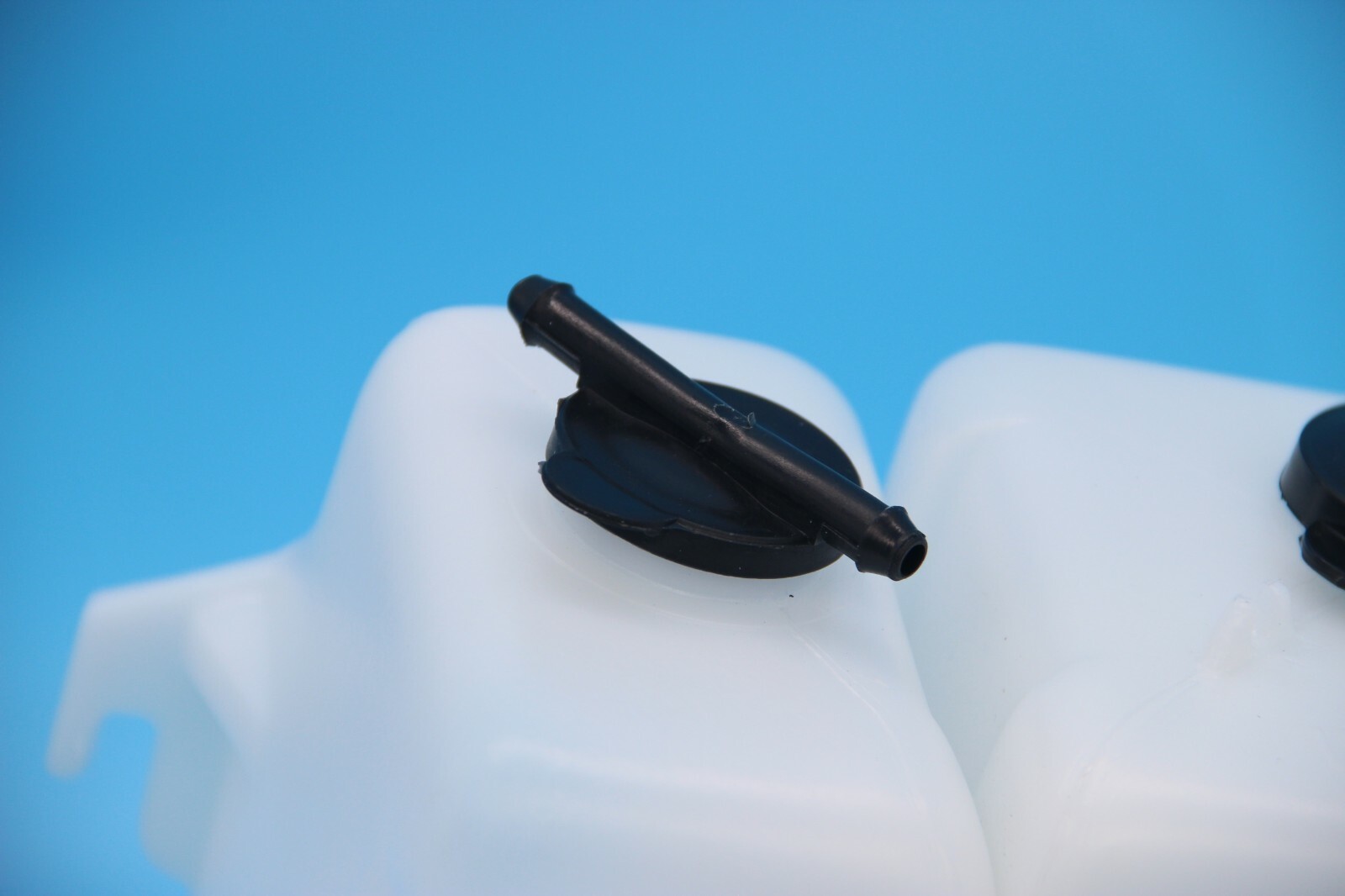 Fits Toyota Land Cruiser FJ40 FJ45 Windshield Wiper Tank Reservoir