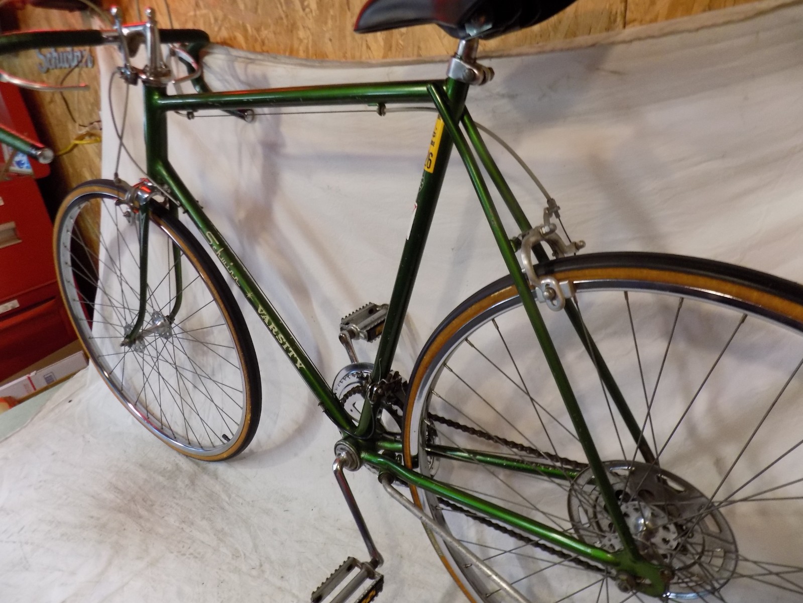 1972 SCHWINN VARSITY MENS 10-SPEED CAMPUS GREEN ROAD BIKE CONTINENTAL RACER 27