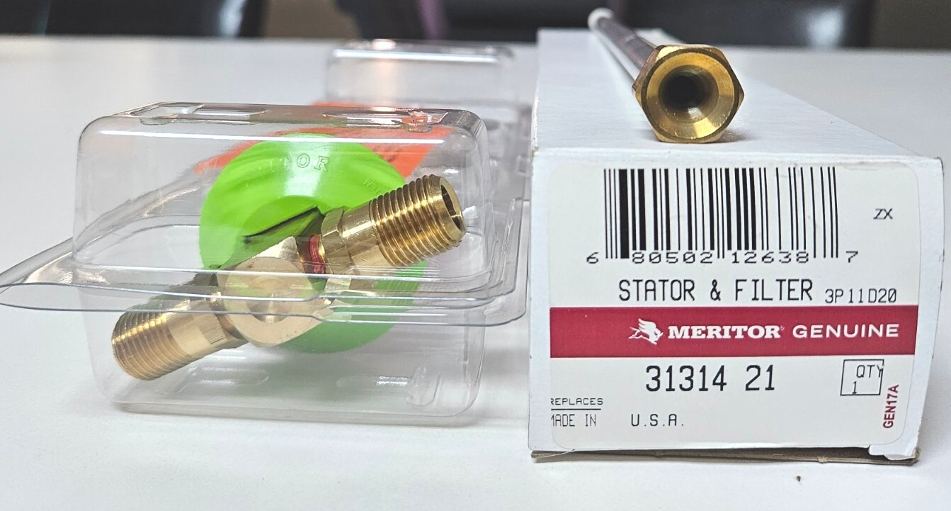 3131703 Thru Tee And 3131421 Stator & Filter ( MERITOR) Pack.. For 50 $ Dlls..