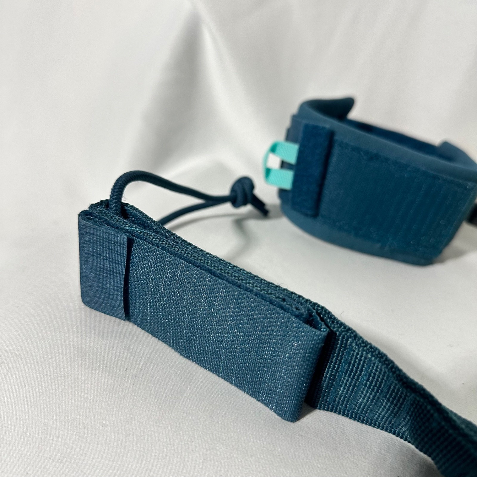 Body Glove SUP Paddleboard Or Surf Leash – Coiled Cord, Neoprene Ankle Strap