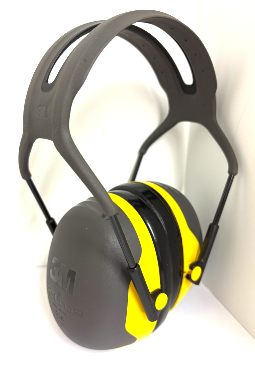 3M X2A PELTOR OVER-THE-HEAD EAR MUFFS 24DB