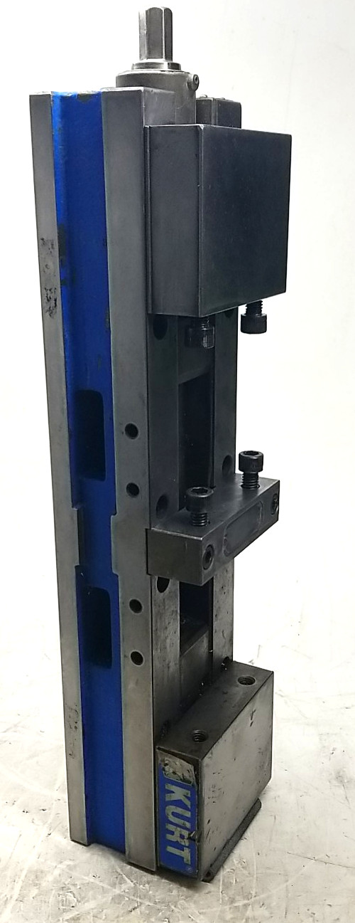 Kurt DL430 Double Lock Precision CNC Vise w/ 2 Soft Jaws-Made and Ships from USA