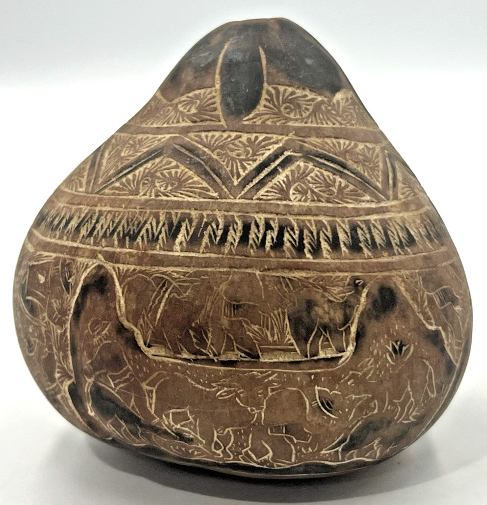 VTG Peruvian Hand Carved Etched Gourd Mate Burilado Storyteller Folk Art 3.5"
