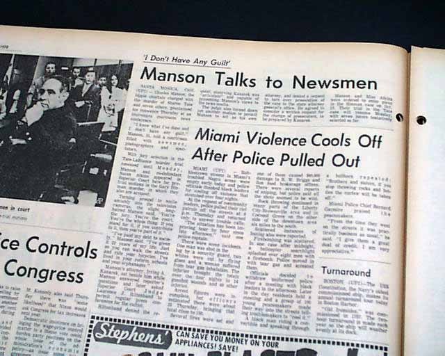 CHARLES MANSON & 3 Girls Helter Skelter Murder Trial Begins PHOTO 1970 Original