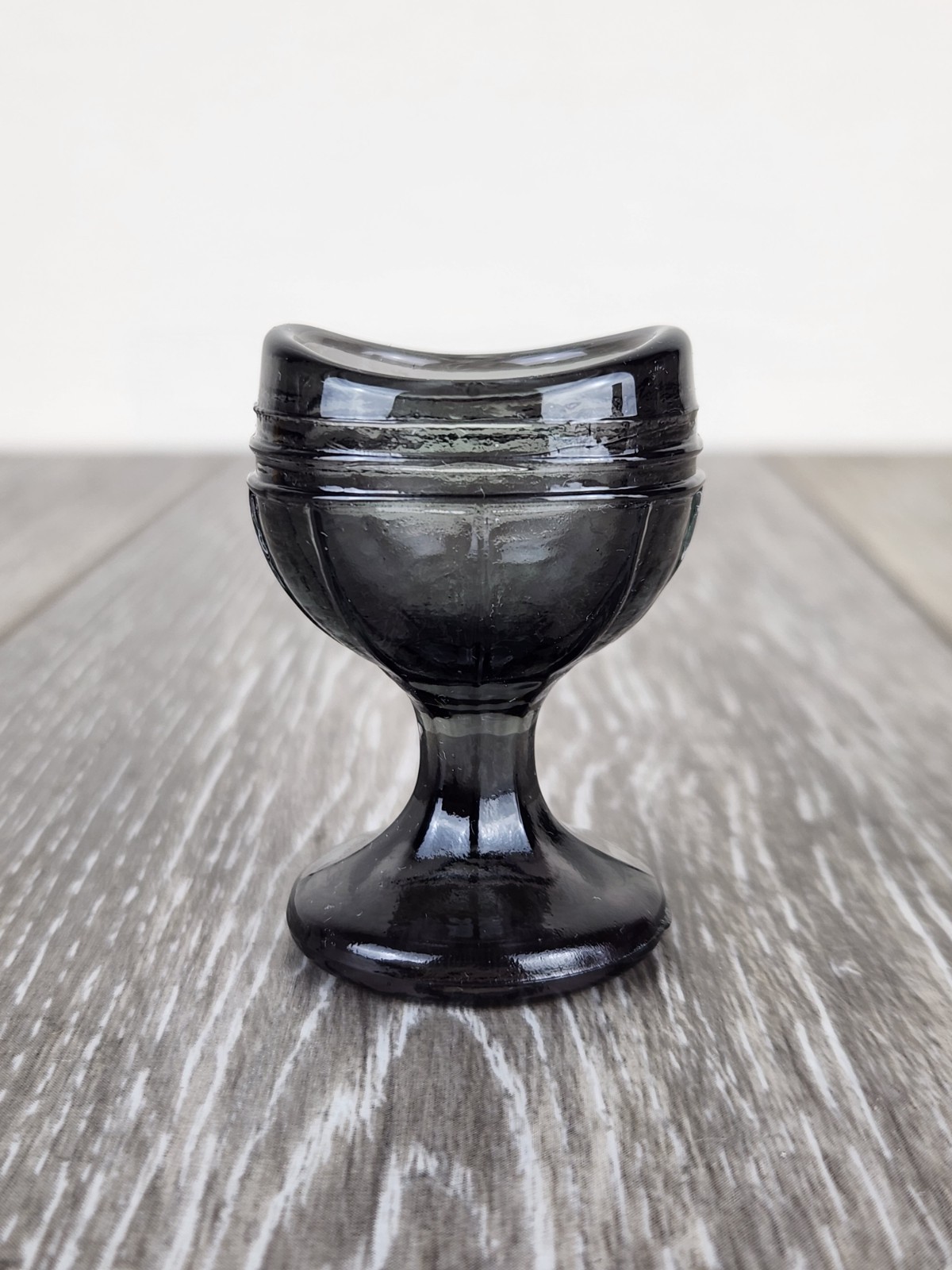 Purple Amethyst Glass Eye Wash Cup - 3"