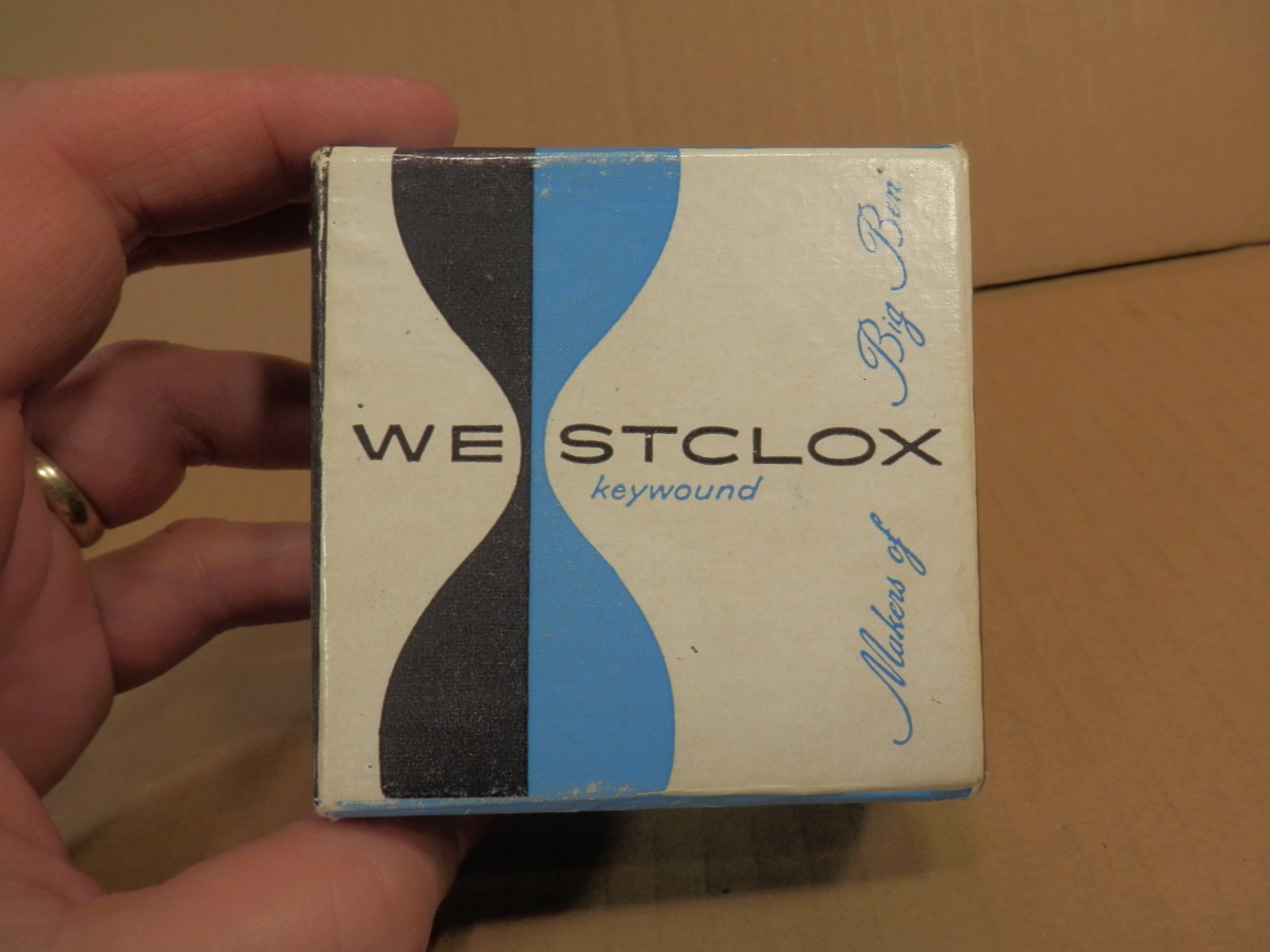 Vintage YAKITY-YAK TALKING CHATTERING TEETH Toy In Westclox Travette II Box