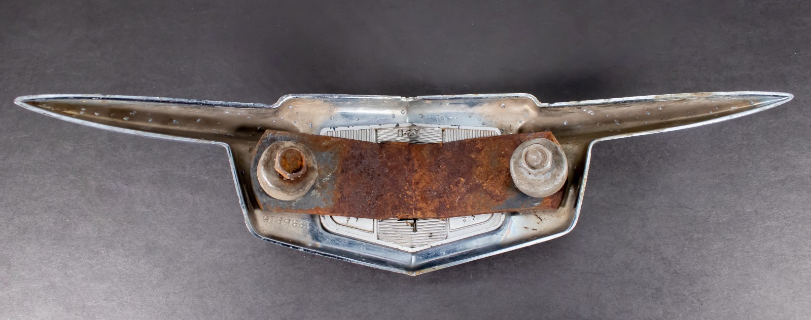 1951 Plymouth Cranbrook Cambridge & Concord Hood Emblem Part # 1335316