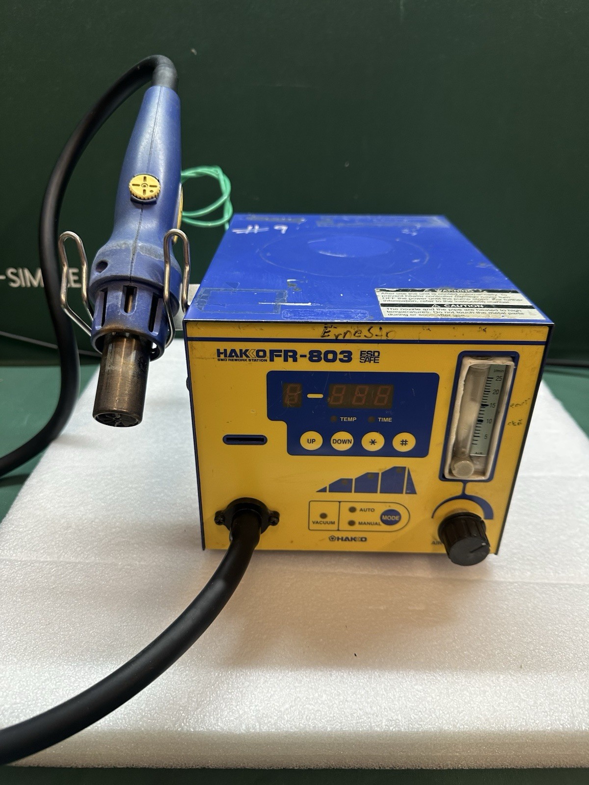 Hakko FR-803 Hot Air SMD Rework Station – Digital PCB Repair / Desoldering Tool.
