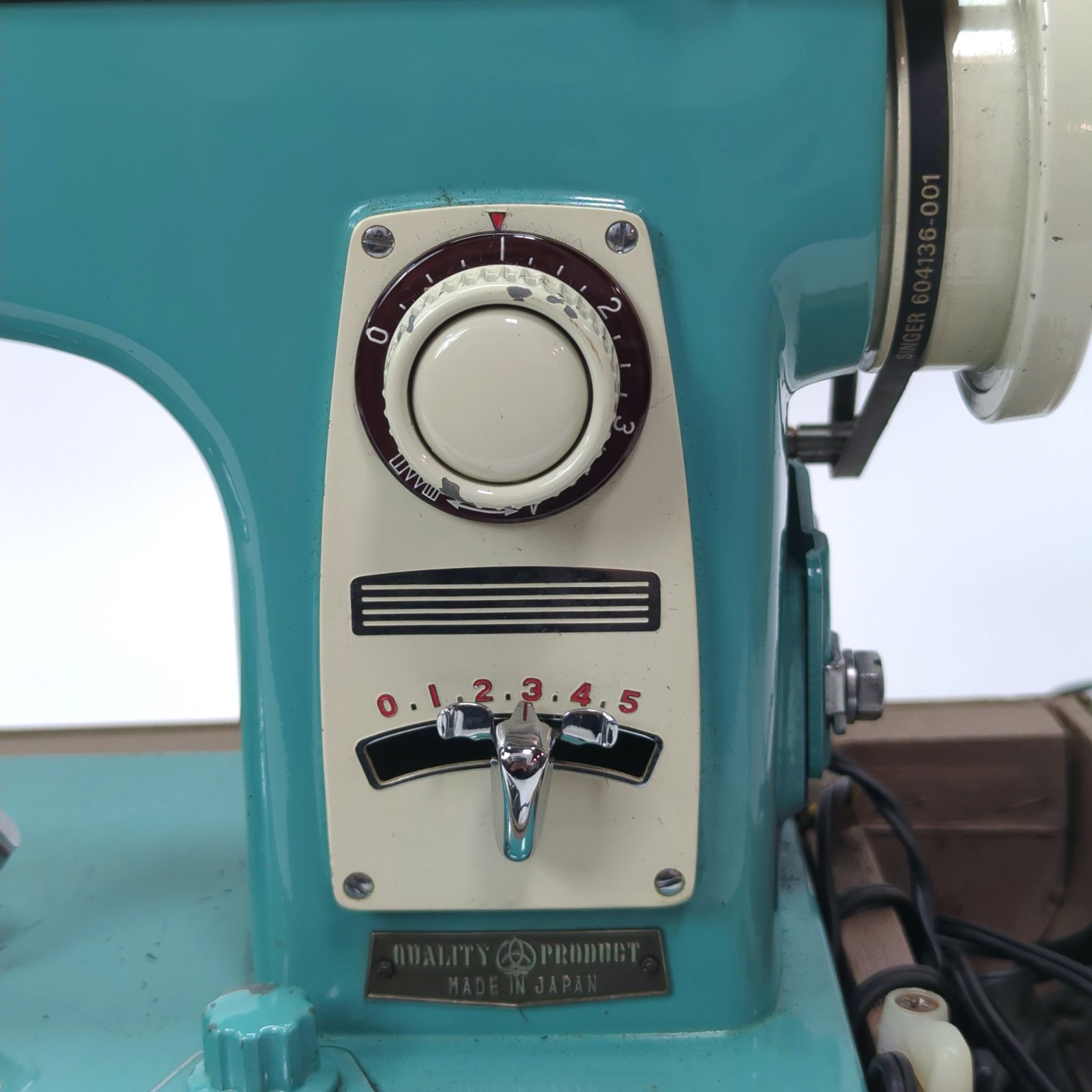 Vintage Brother Model 190 Turquoise Metal Case Robust Durable Straight Stitch