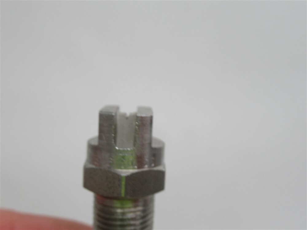 Spraying Systems H1/8VV-SS800067, 1/8" MNPT Vee Jet Spraying Tip w/ Screen, °80