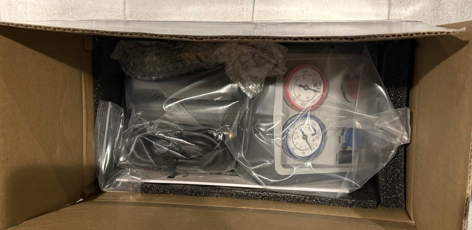 BRAND NEW Robinair RG3 Portable Refrigerant Recovery Machine FAST SHIPPING