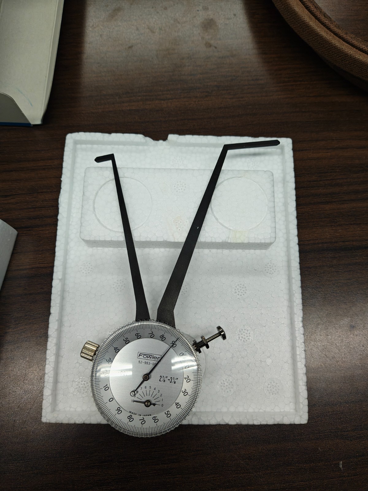 Fowler 52‑553‑007 Internal Dial Caliper Gage, 2.875-3.875" 0.001" Graduations