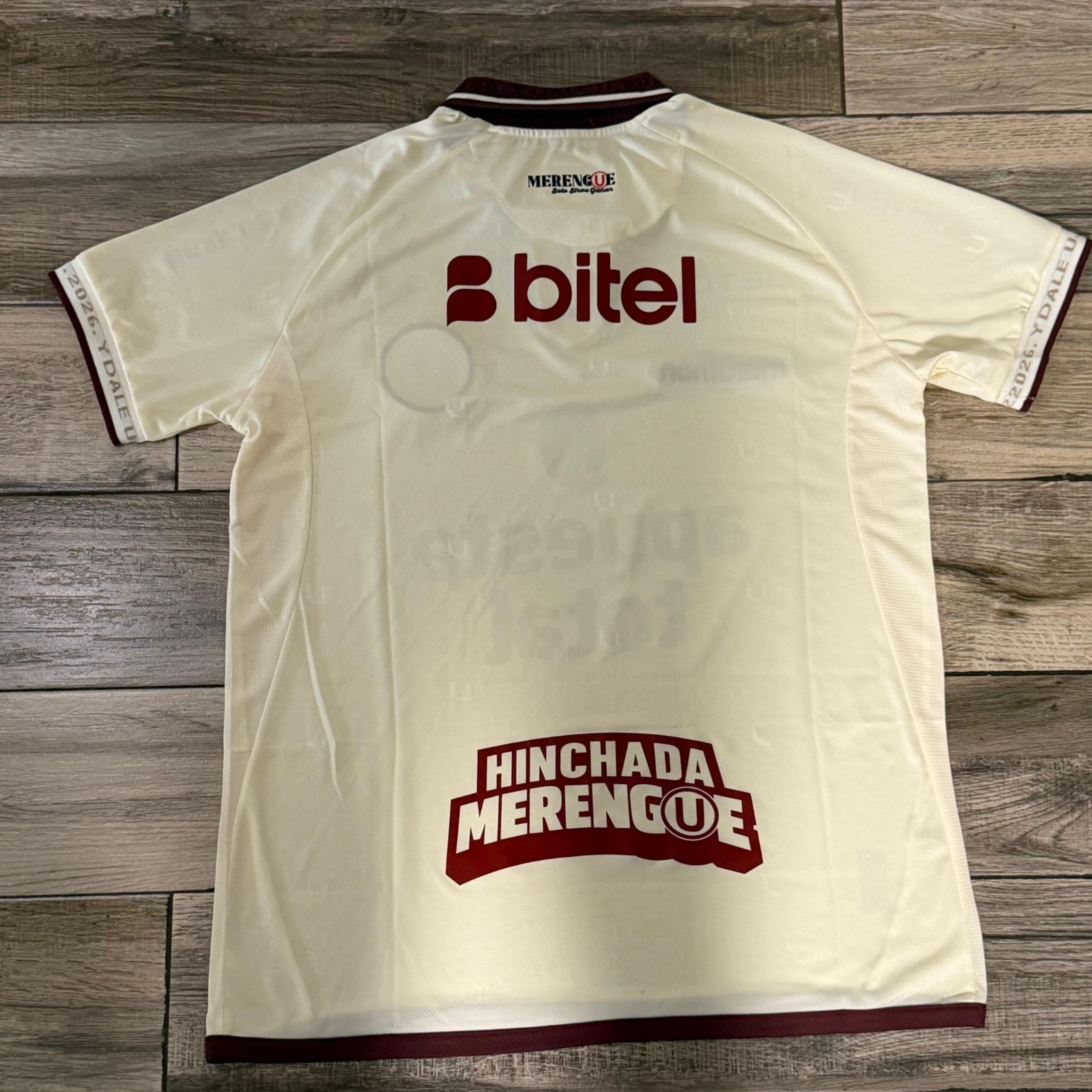 CAMISETA Universitario de Deporte Oficial 2026 CON / Sponsors