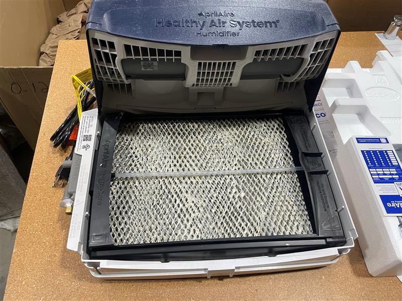 AprilAire 720A Whole-House Fan-Powered Evaporative Automatic Humidifier OPEN BOX