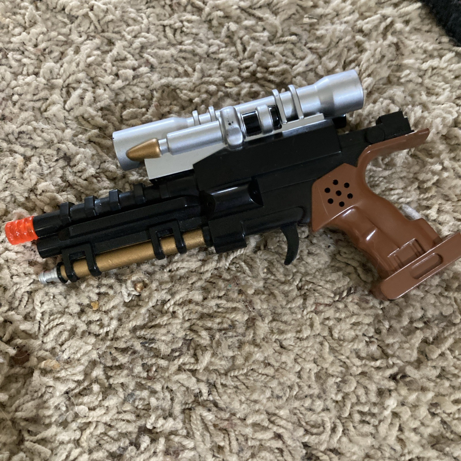 Vintage STAR WARS 7 inch HAN SOLO BLASTER Pistol LASER LIGHT SOUND HASBRO TOY